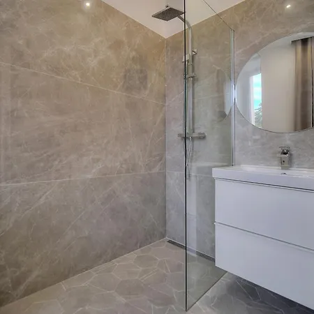 Cannes Centre, Parking, Elegant 2 Chambres, 2 Sdb A2B248 *