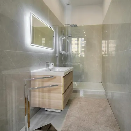 Cannes Centre, Parking, Elegant 2 Chambres, 2 Sdb A2B248 Διαμέρισμα